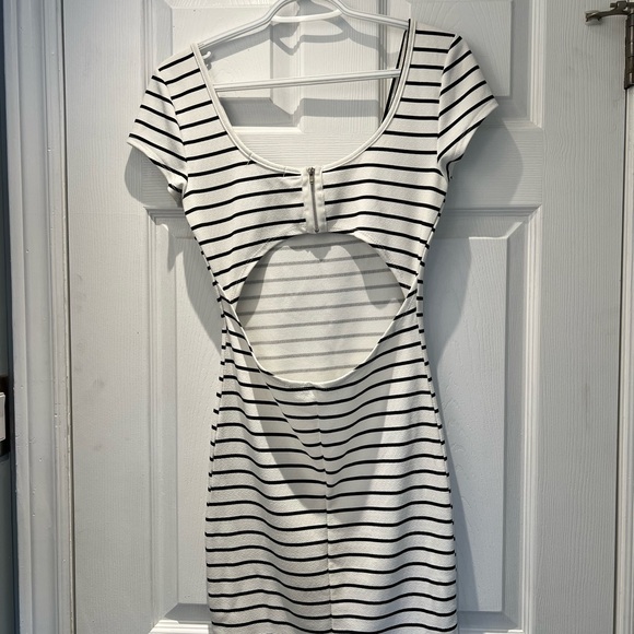 MIDI TIGHT DRESS- OPEN BACK - Picture 2 of 3